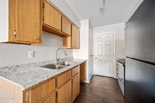 520 W Clark St, Mesa, AZ 85201 - Photo 6