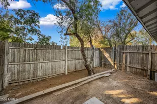 520 W Clark St, Mesa, AZ 85201 - Photo 8