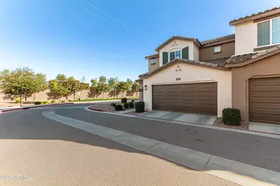 1255 N Arizona Avenue #1061, Chandler, AZ 85225 - Photo 2