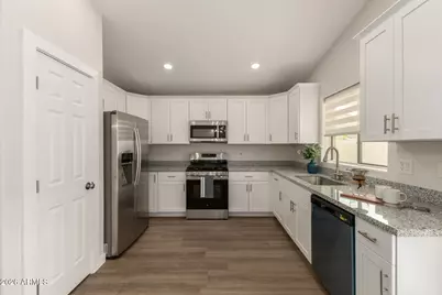 2737 E Catalina Avenue, Mesa, AZ 85204 - Photo 22