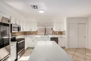 16020 N 86th Ln, Peoria, AZ 85382 - Photo 14