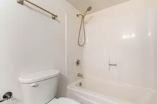 1885 E Alameda Dr, Tempe, AZ 85282 - Photo 18