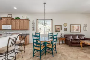 12731 W Eagle Ridge Ln, Peoria, AZ 85383 - Photo 10