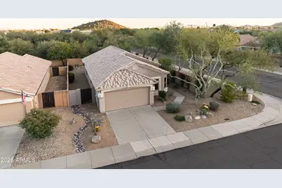 2135 E Mariposa Grande Street, Phoenix, AZ 85024 - Photo 2