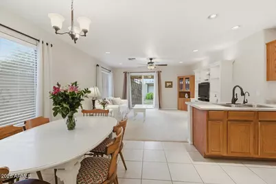 7106 N 41st Lane, Phoenix, AZ 85051 - Photo 6