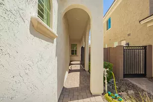 3251 E Bryce Ln, Phoenix, AZ 85050 - Photo 18