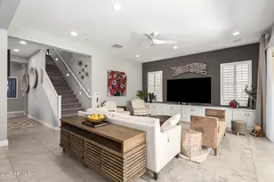 3251 E Bryce Ln, Phoenix, AZ 85050 - Photo 4