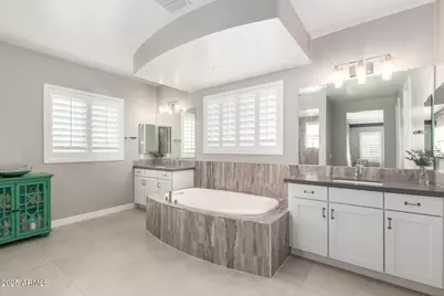 3251 E Bryce Lane, Phoenix, AZ 85050 - Photo 16