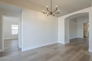 2518 W Carson Rd, Phoenix, AZ 85041 - Photo 10