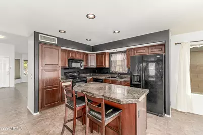 41247 W Walker Way, Maricopa, AZ 85138 - Photo 8