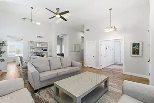 4304 E Sands Dr, Phoenix, AZ 85050 - Photo 8