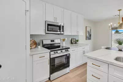 7368 W Solano Drive S, Glendale, AZ 85303 - Photo 10