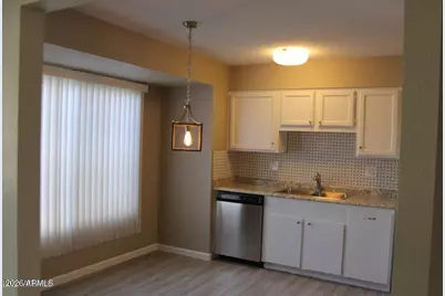 10334 W Pine Springs Drive, Sun City, AZ 85373 - Photo 4