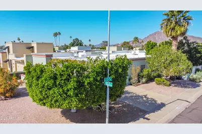 6330 E Catalina Drive, Scottsdale, AZ 85251 - Photo 6