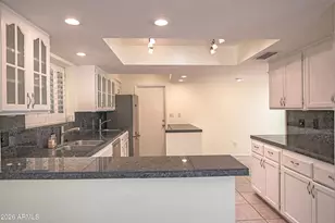 6330 E Catalina Dr, Scottsdale, AZ 85251 - Photo 8