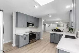 13103 W Castlebar Dr, Sun City West, AZ 85375 - Photo 10