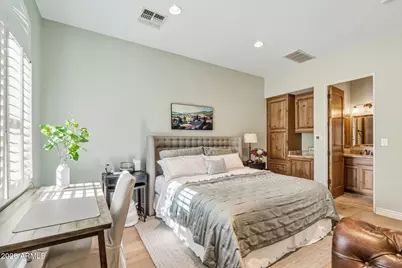 3450 E Pyrenees Pass, Phoenix, AZ 85018 - Photo 24