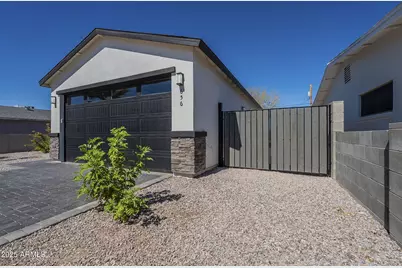 392 W Lincoln Avenue, Coolidge, AZ 85128 - Photo 8