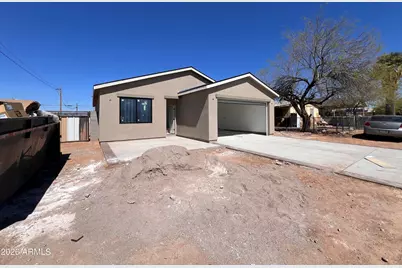 392 W Lincoln Avenue, Coolidge, AZ 85128 - Photo 4