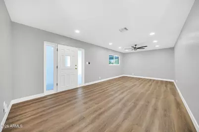 8219 E Whitton Avenue, Scottsdale, AZ 85251 - Photo 6