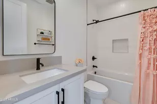 5513 E Verde Ln, Phoenix, AZ 85018 - Photo 16