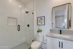 5513 E Verde Ln, Phoenix, AZ 85018 - Photo 20