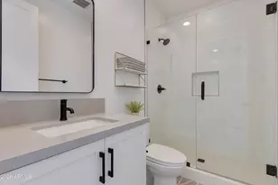 5513 E Verde Ln, Phoenix, AZ 85018 - Photo 14