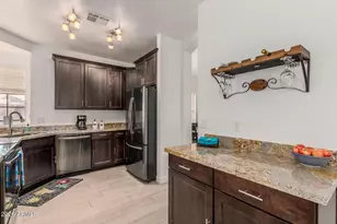 868 E Page St, Gilbert, AZ 85234 - Photo 8