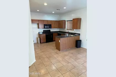 5186 W Desert Hills Drive W, Glendale, AZ 85304 - Photo 2