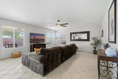 821 E Kesler Lane, Chandler, AZ 85225 - Photo 10