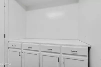 821 E Kesler Lane, Chandler, AZ 85225 - Photo 18