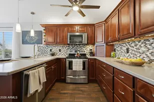 821 E Kesler Ln, Chandler, AZ 85225 - Photo 26