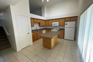 330 S Farmer Ave, Tempe, AZ 85281 - Photo 4