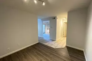 3301 E Kelton Ln, Phoenix, AZ 85032 - Photo 10