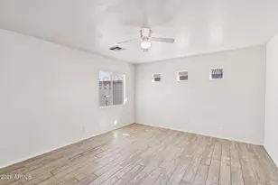 1332 E Dunbar Dr, Phoenix, AZ 85042 - Photo 24