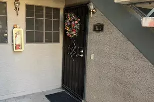 533 W Guadalupe Rd, Mesa, AZ 85210 - Photo 1