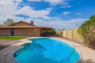 3929 S Pine St, Tempe, AZ 85282 - Photo 1