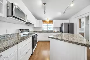 16443 N 34th Pl, Phoenix, AZ 85032 - Photo 10