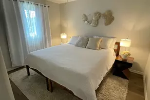 1053 E Alameda Dr, Tempe, AZ 85282 - Photo 16