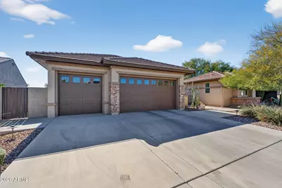 16763 W Holly Street, Goodyear, AZ 85395 - Photo 2