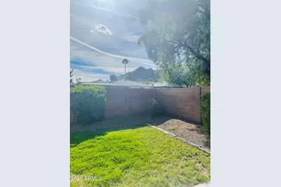 2301 E Laurel Lane, Phoenix, AZ 85028 - Photo 26