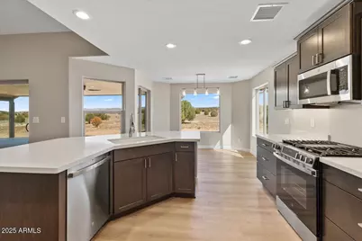 1220 E Cougar Ridge Road, Paulden, AZ 86334 - Photo 8