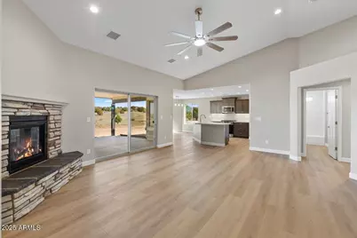 1220 E Cougar Ridge Road, Paulden, AZ 86334 - Photo 4