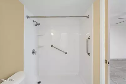 8037 N 40th Avenue, Phoenix, AZ 85051 - Photo 18