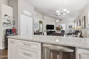 8623 W Paradise Ln, Peoria, AZ 85382 - Photo 10