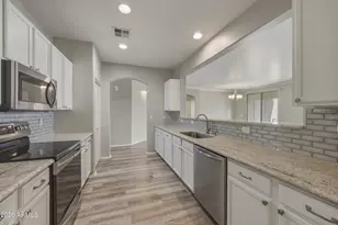 955 E Knox Rd, Chandler, AZ 85225 - Photo 8