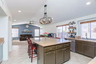 635 W Monte Ave, Mesa, AZ 85210 - Photo 2