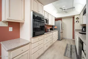 19221 N Sombrero Circle, Sun City, AZ 85373 - Photo 22