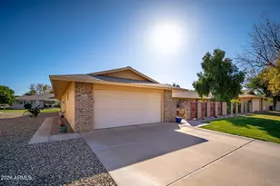 19221 N Sombrero Circle, Sun City, AZ 85373 - Photo 2