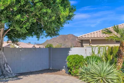 5876 W Cielo Grande Drive, Glendale, AZ 85310 - Photo 36